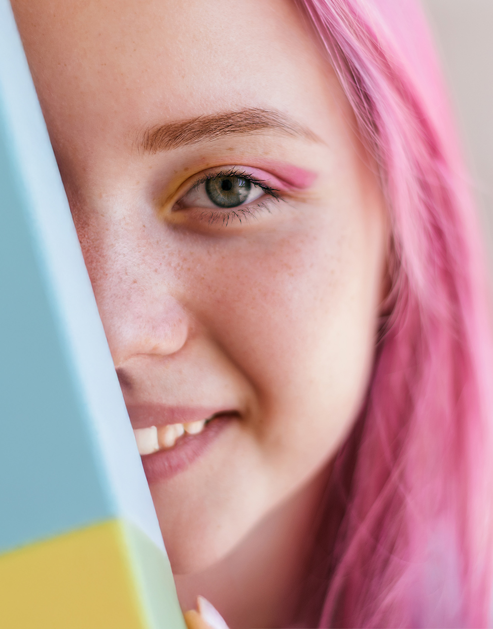 Aura_Pink_Adult_closeUp
